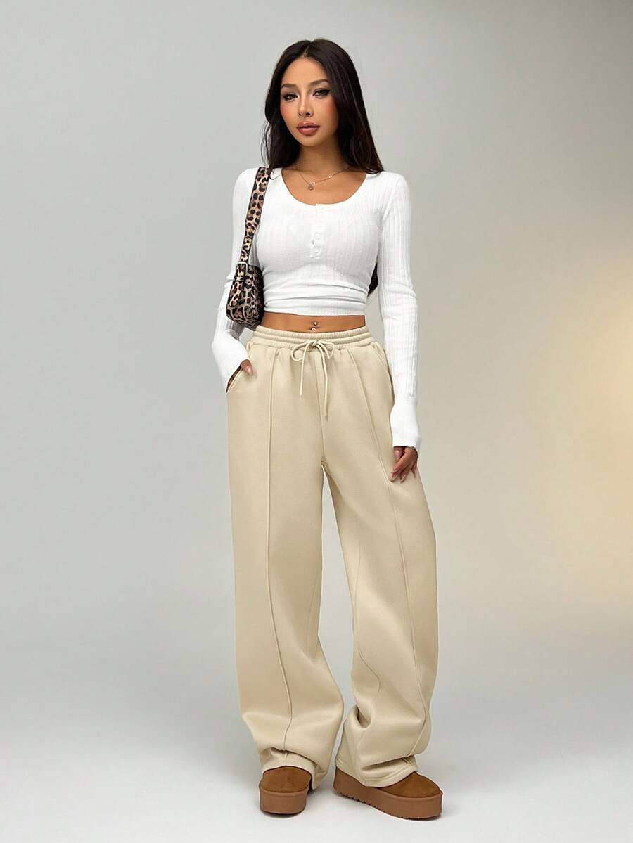 "Beige-Leg High-Waist Sweatpants | Women | The Flexo"