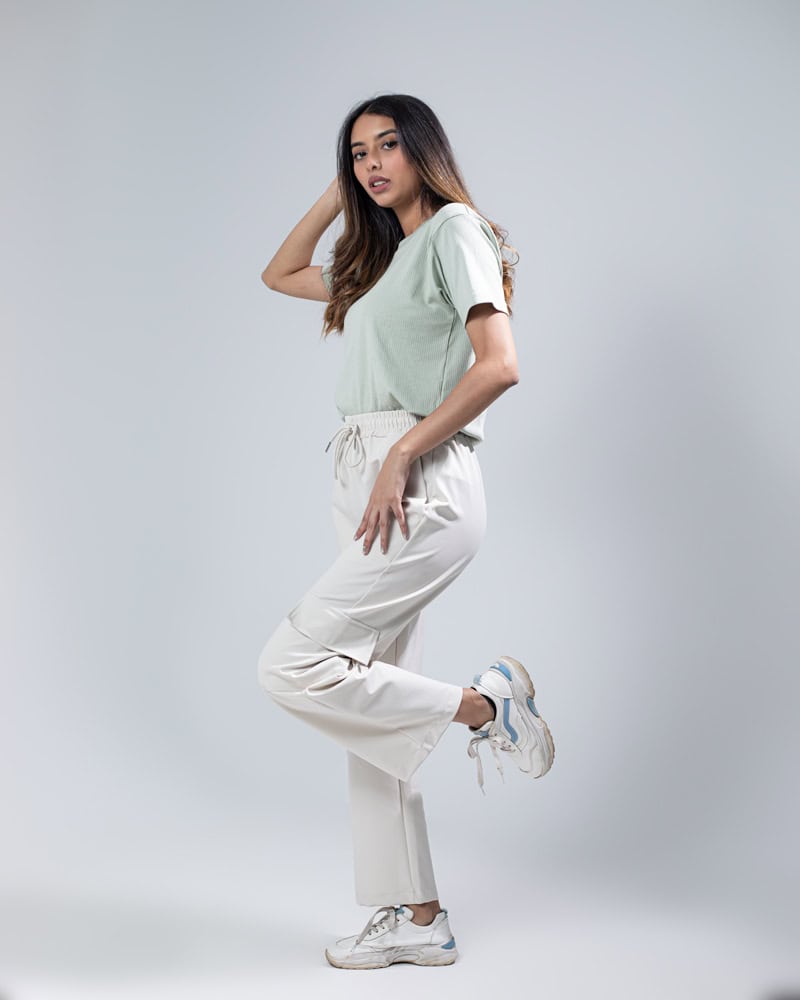 "Off White Wide-Leg High-Waist Cargo Sweatpants | Women | The Flexo"