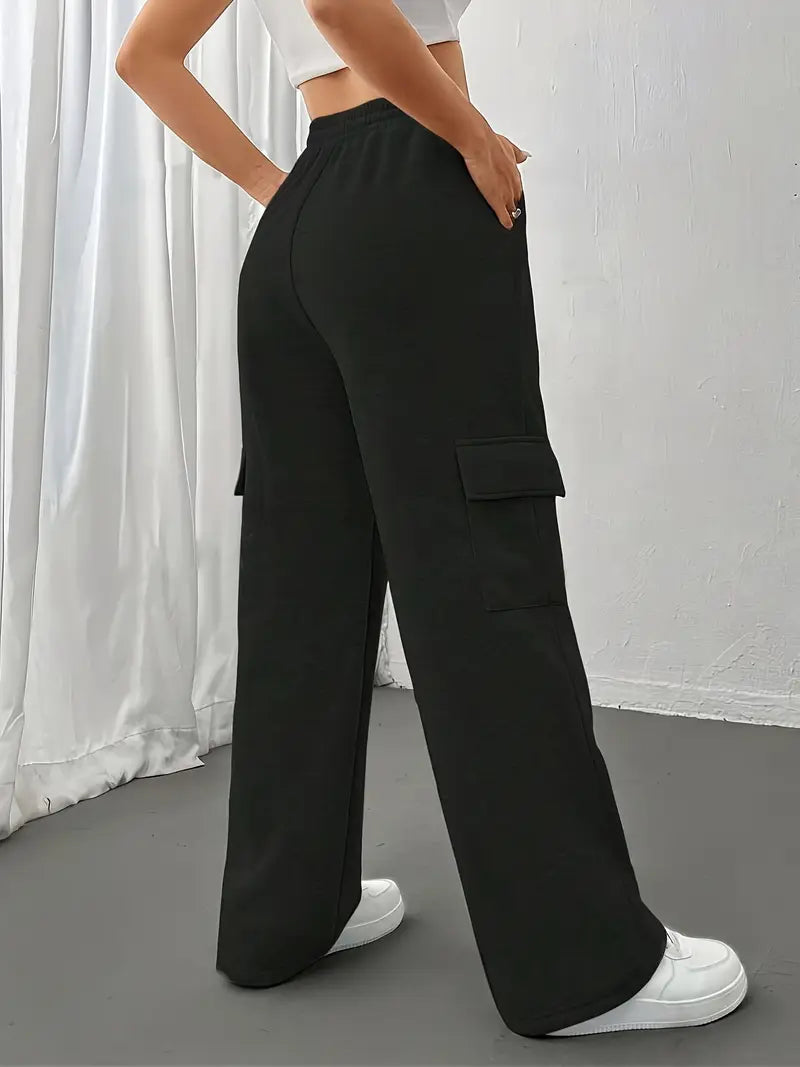 "Black Wide-Leg High-Waist Cargo Sweatpants | Women | The Flexo"